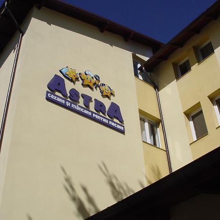 Hotel Astra Brasov Bagian luar foto