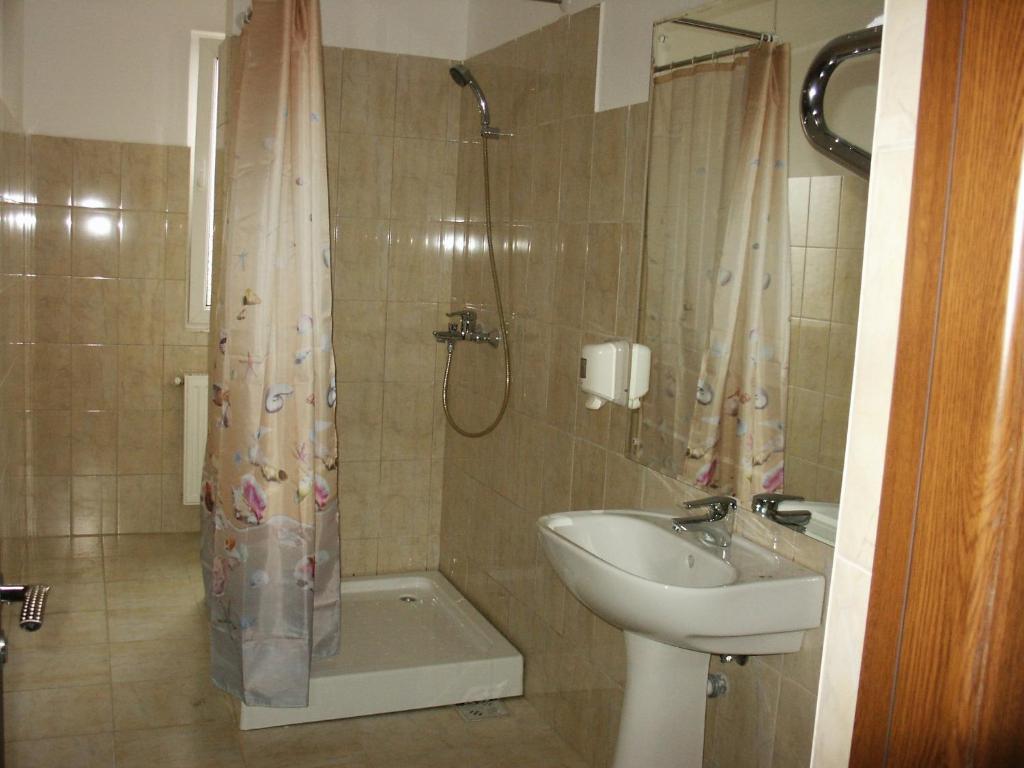Hotel Astra Brasov Ruang foto