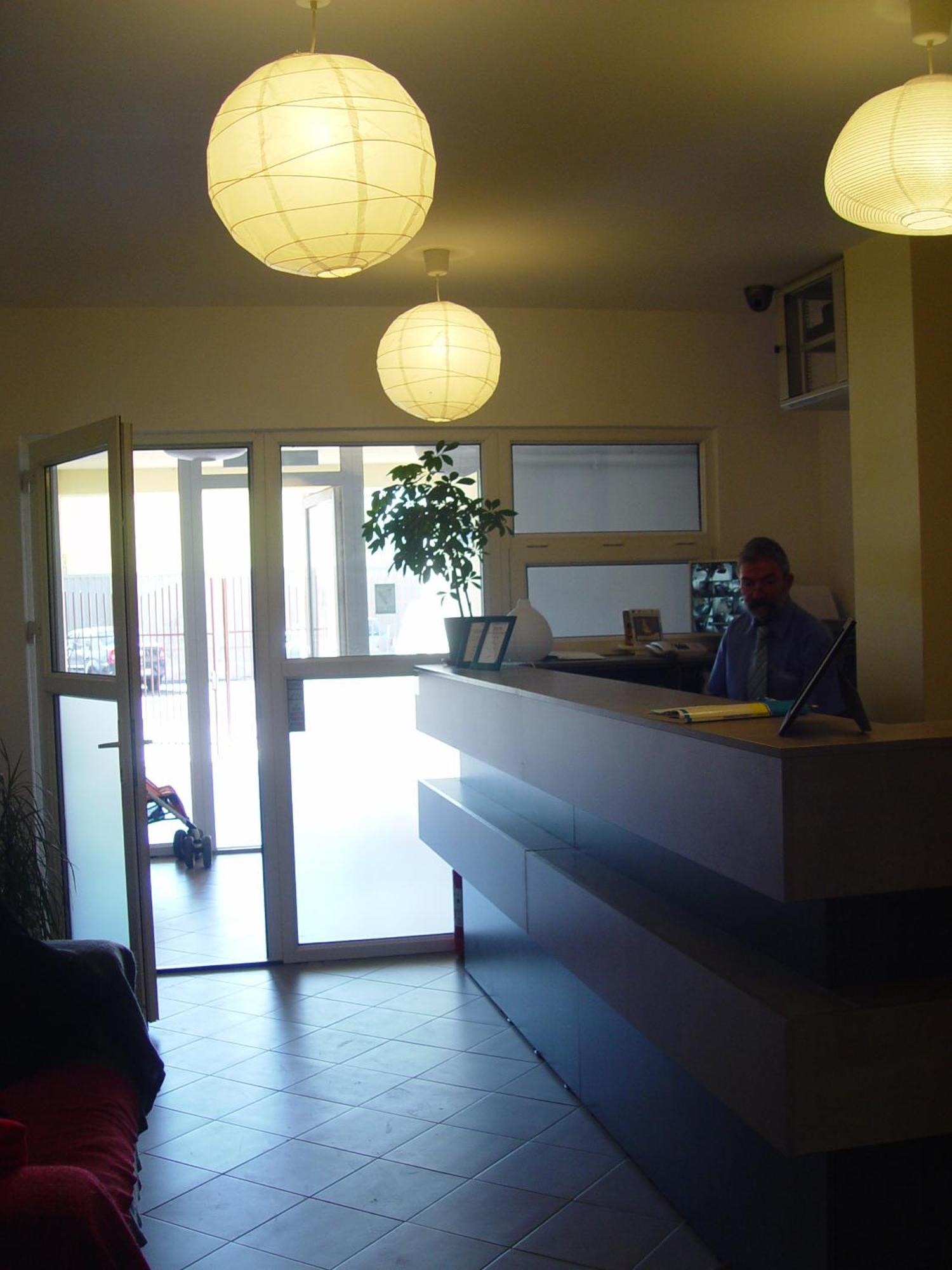 Hotel Astra Brasov Bagian luar foto