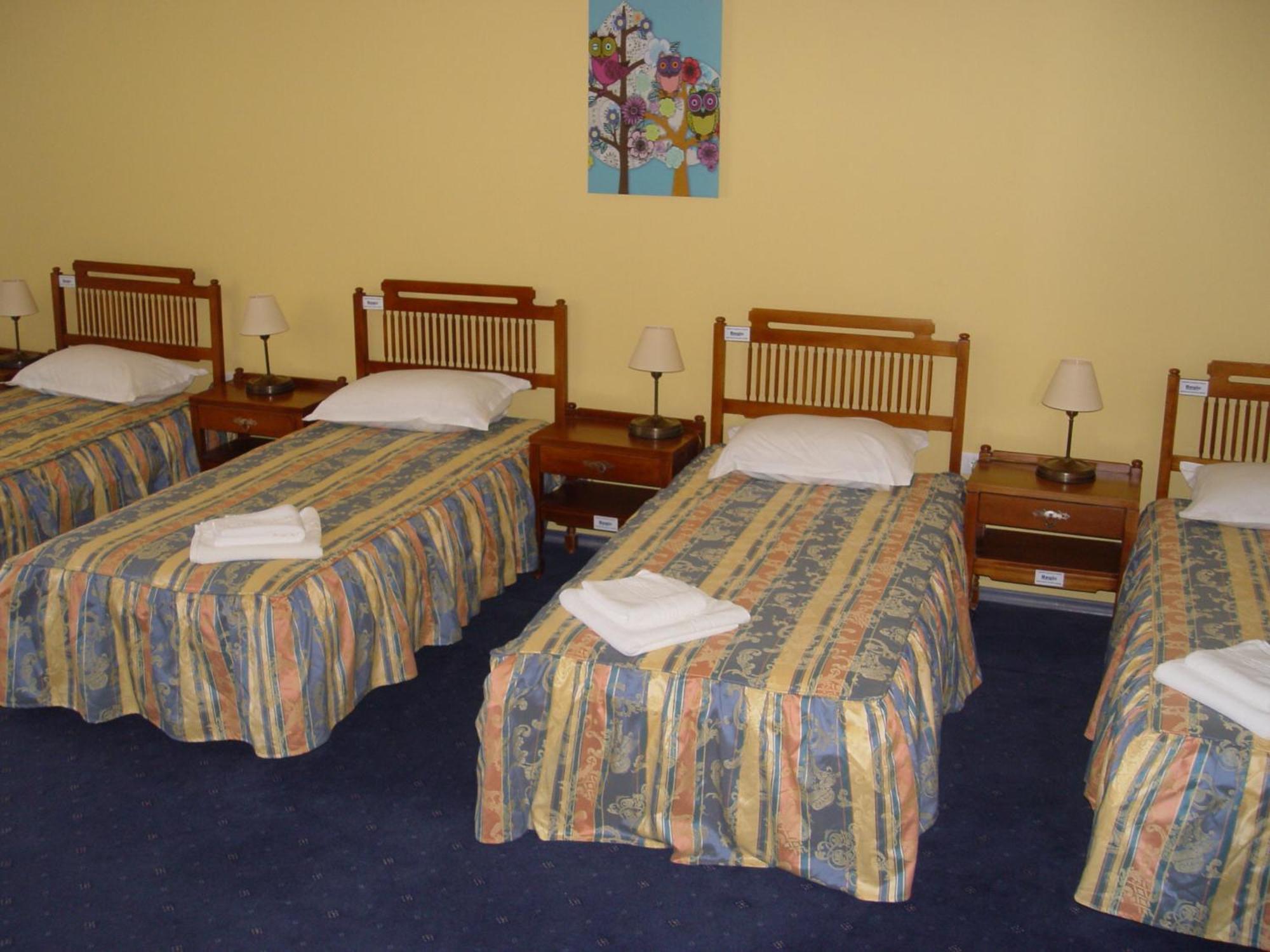 Hotel Astra Brasov Bagian luar foto